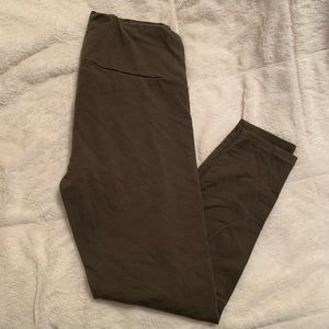 🌻F21 Leggings! (Light pilling on inner thigh)🌻